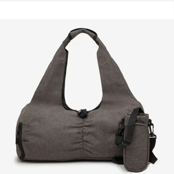 DSW Handbags - Gym Bag - Gym-to-Travel Multi-Compartment Bag